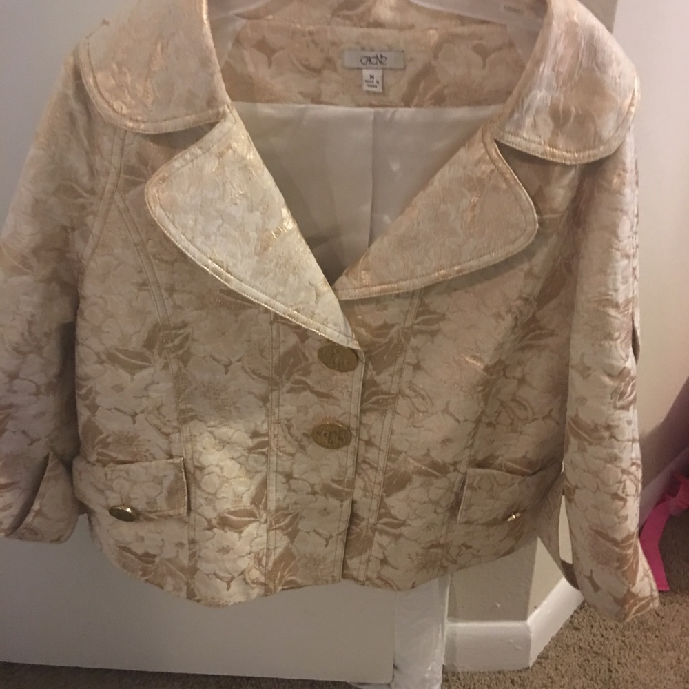 Beautiful jacket from Cache - Picture 2 of 4