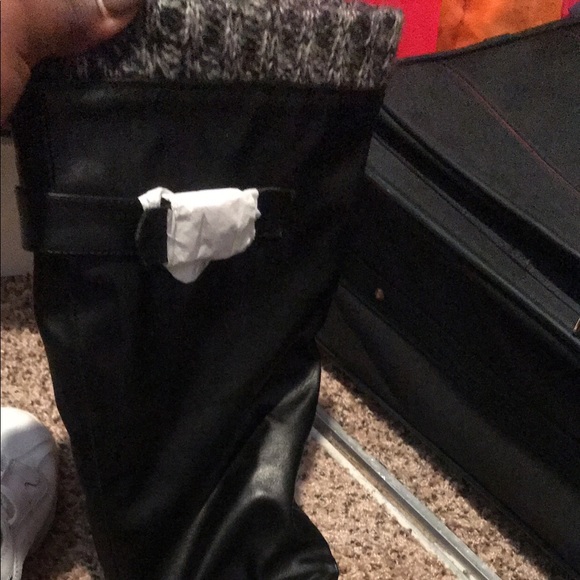 Leather boots - Picture 2 of 2