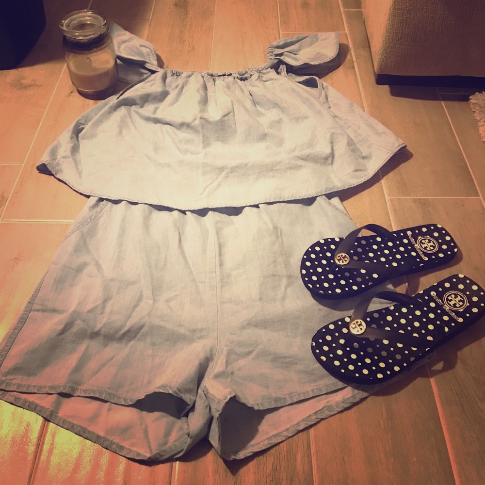 Romeo + Juliet | Medium | Light Denim | NWT |