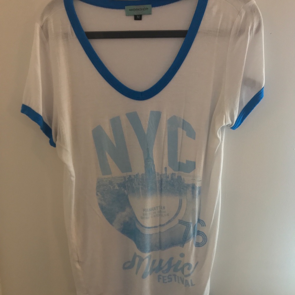 NYC blue and white graphic tee