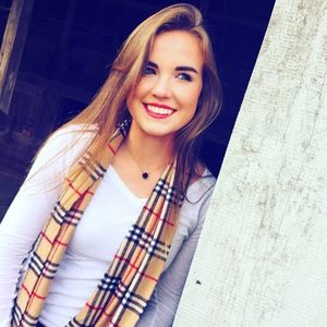 Meet your Posher, Mallory