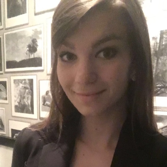 Meet your Posher, Eva - Picture 1 of 1