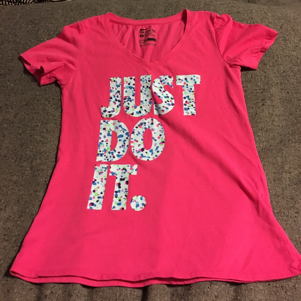 Nike top