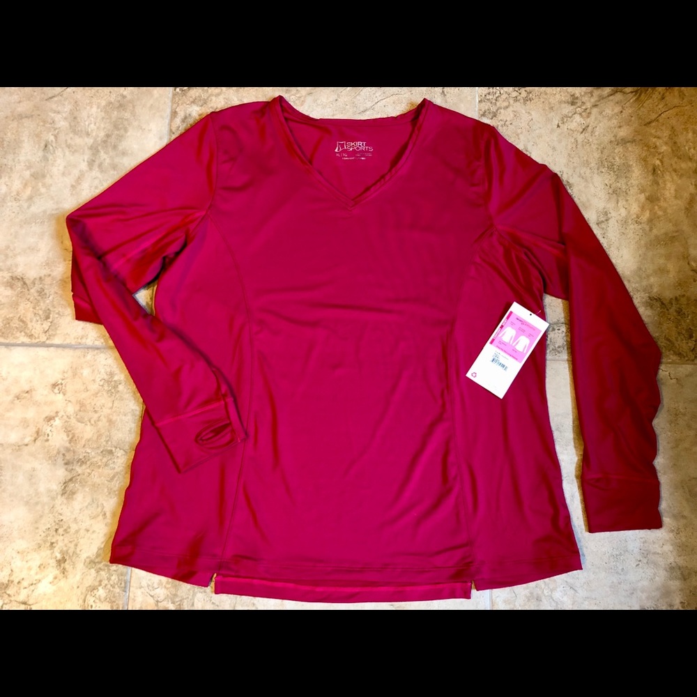 Skirtsports flattering activewear shirt.