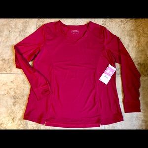 Skirtsports flattering activewear shirt.