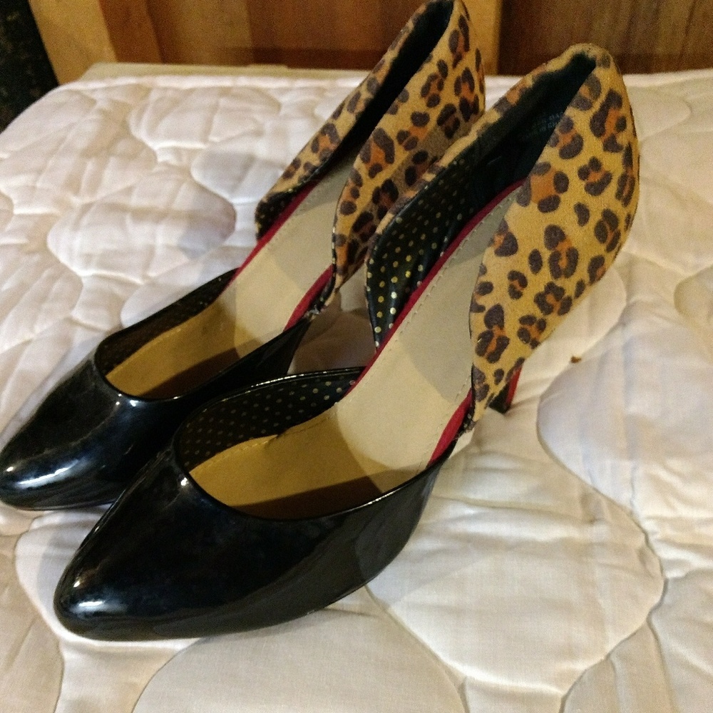 Leopard heels