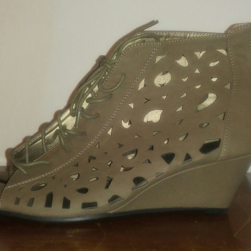 Tan/ Brown wedges/heels. Brand new with tags.