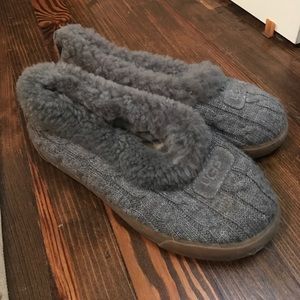 Ugg slip on shoe