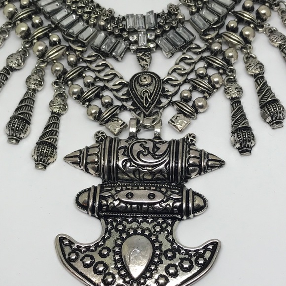 Statement Necklace - Picture 2 of 3