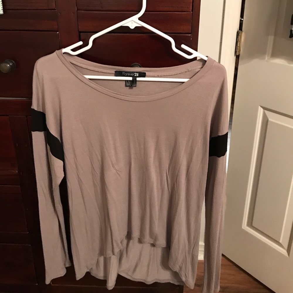 light brown pull over.