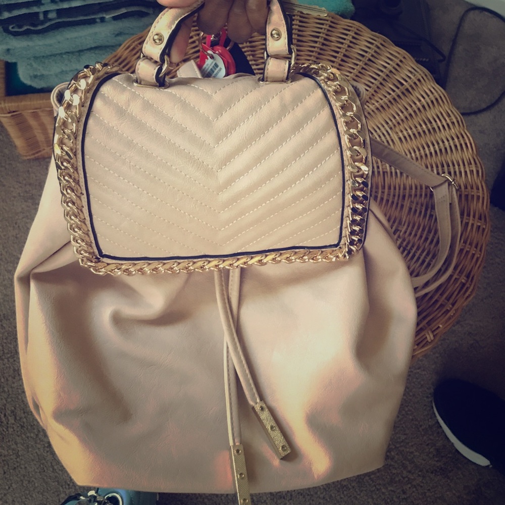 Backpack - Picture 1 of 1