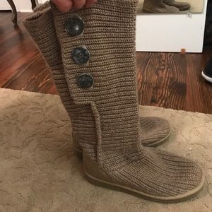 Ugg sweater boots
