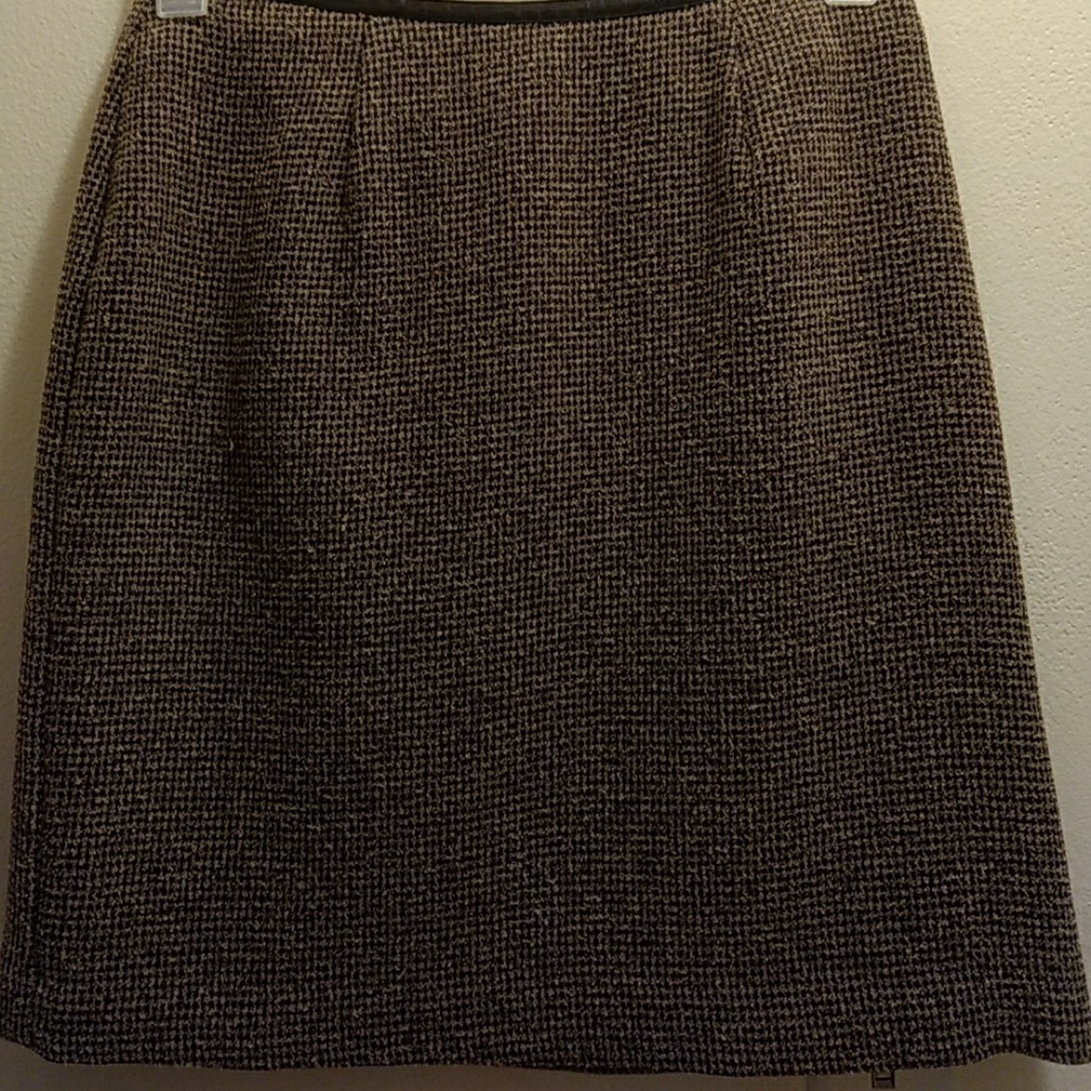 Worthington straight skirt