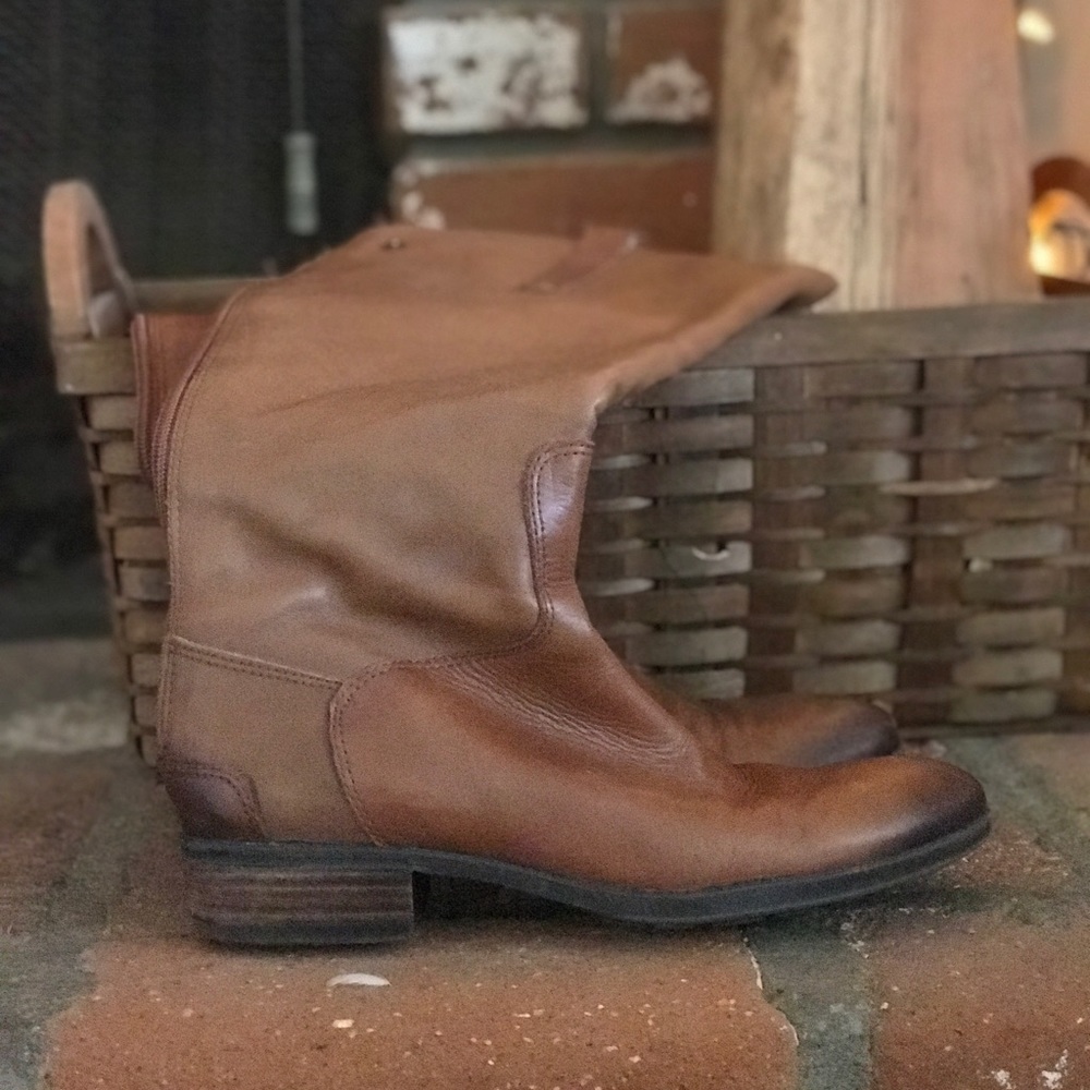 Sam Edelman Penny Boot Size 8