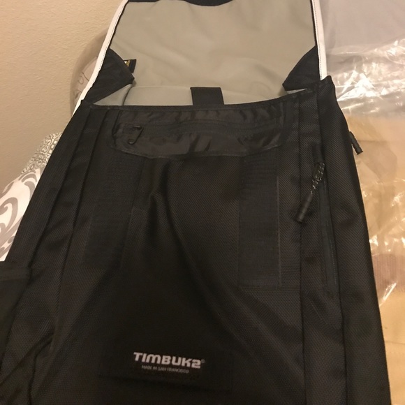 Bleacher Report Back Pack - Picture 2 of 4