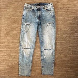 Distressed Ankle Jeans