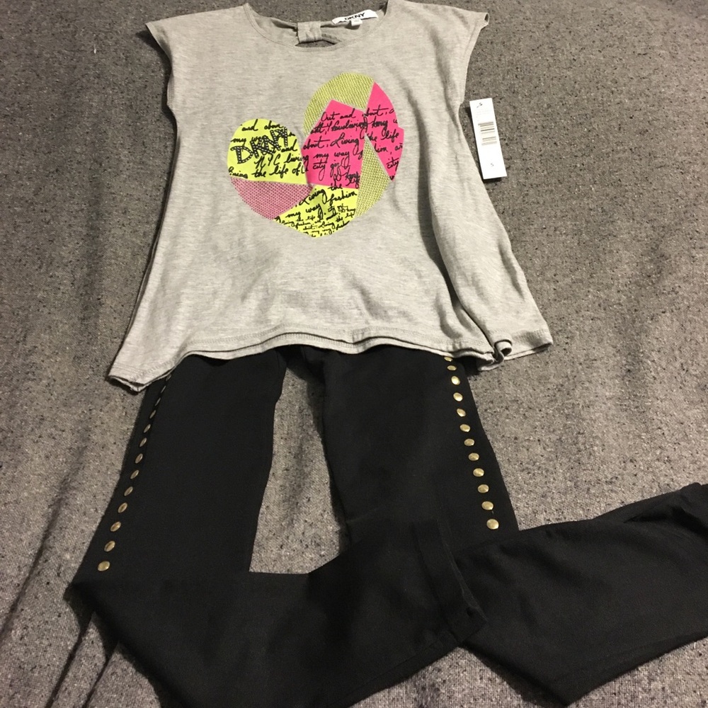 DKNY t shirt