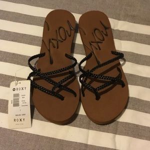 Brand New Size 7 Roxy Sandals