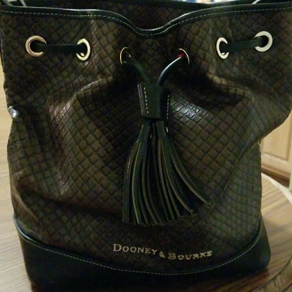 Dooney Bourke purse bucket purse