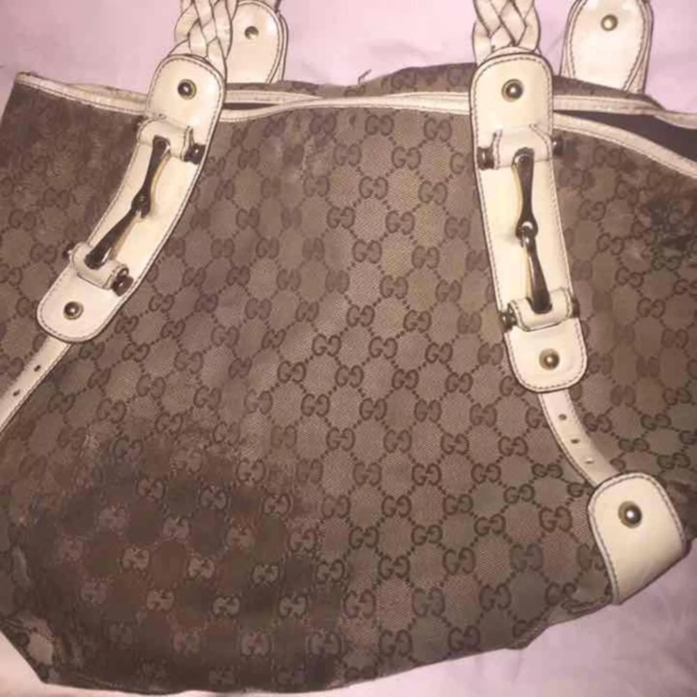 Gucci handbag