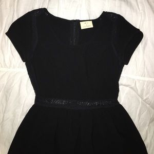 Fitted black dress
