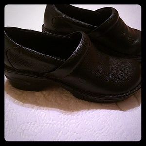 Born Concept Clogs