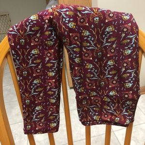 LulaRoe one size leggings fun pattern!