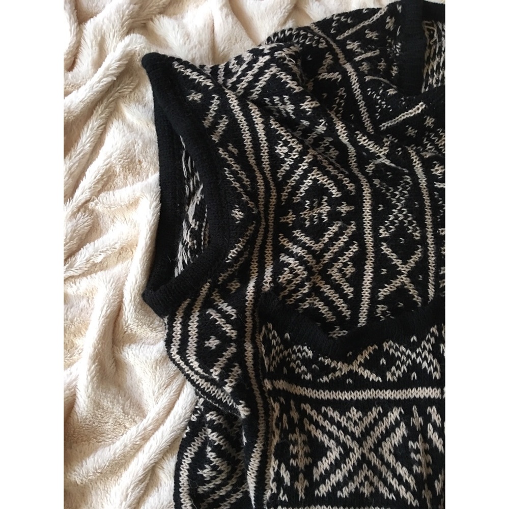 Cardigan - Picture 3 of 5
