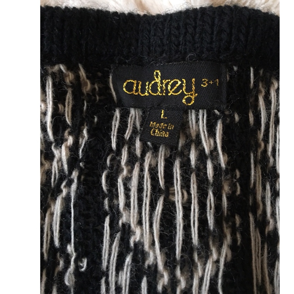 Cardigan - Picture 4 of 5