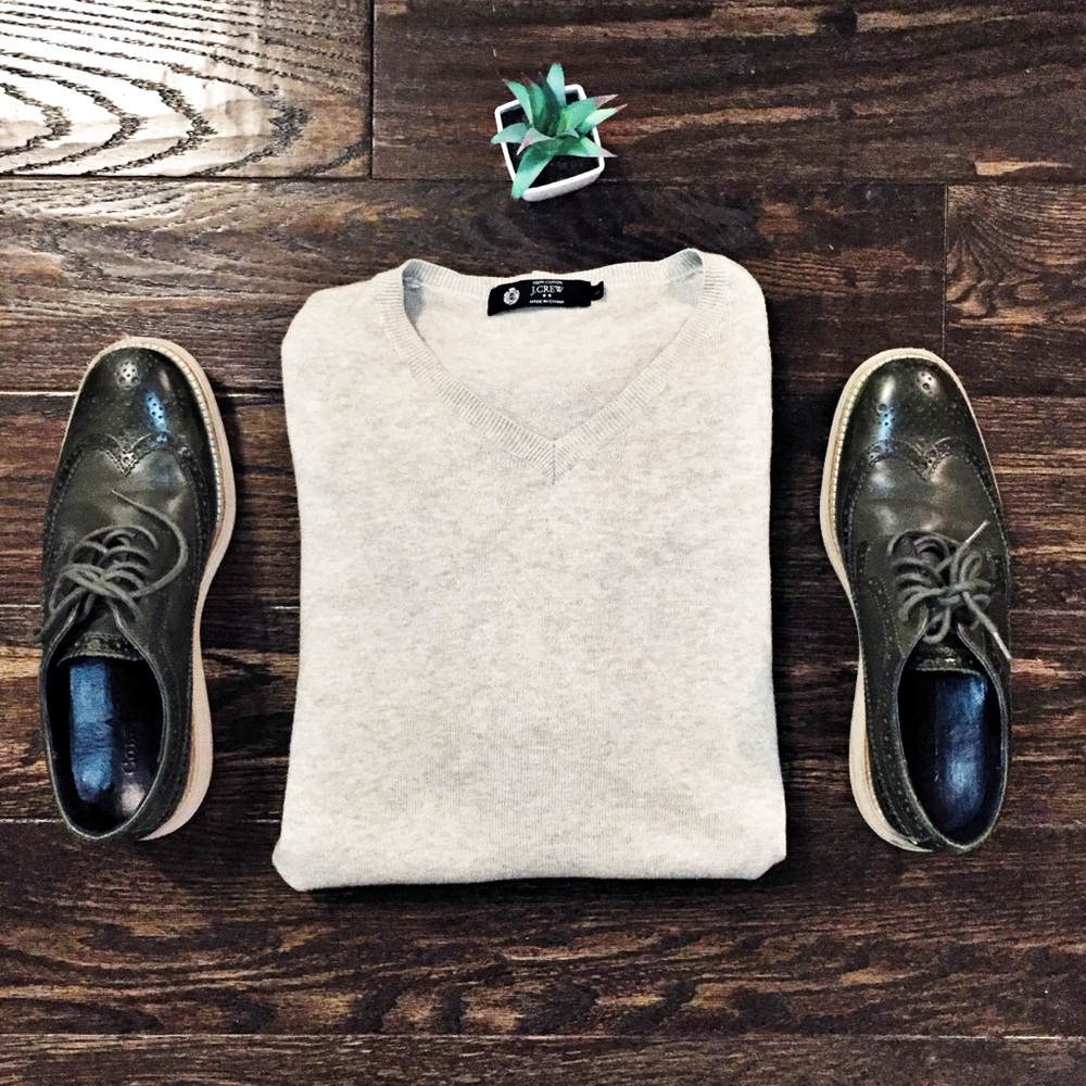 J. CREW • v-neck sweater