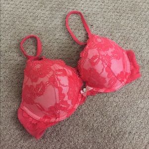 Pink Victoria’s Secret push up bra size 36B