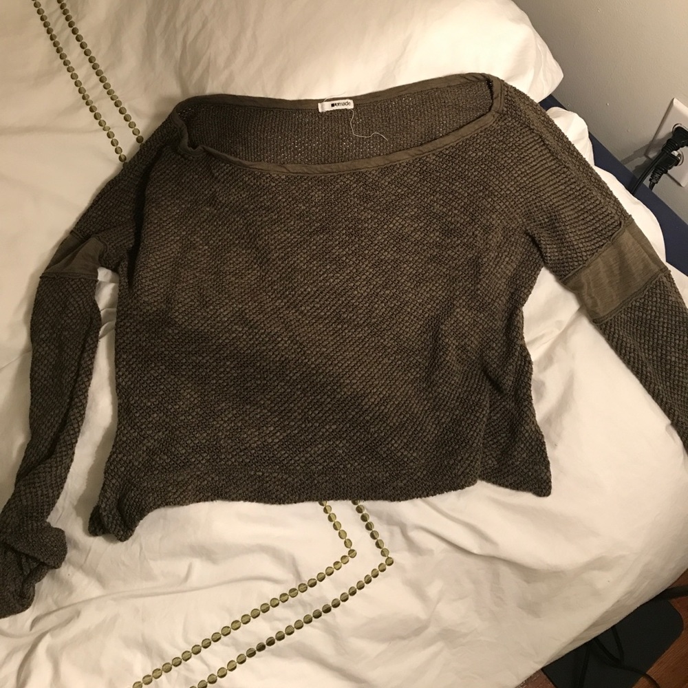 Cropped, off the shoulder sweater-SM