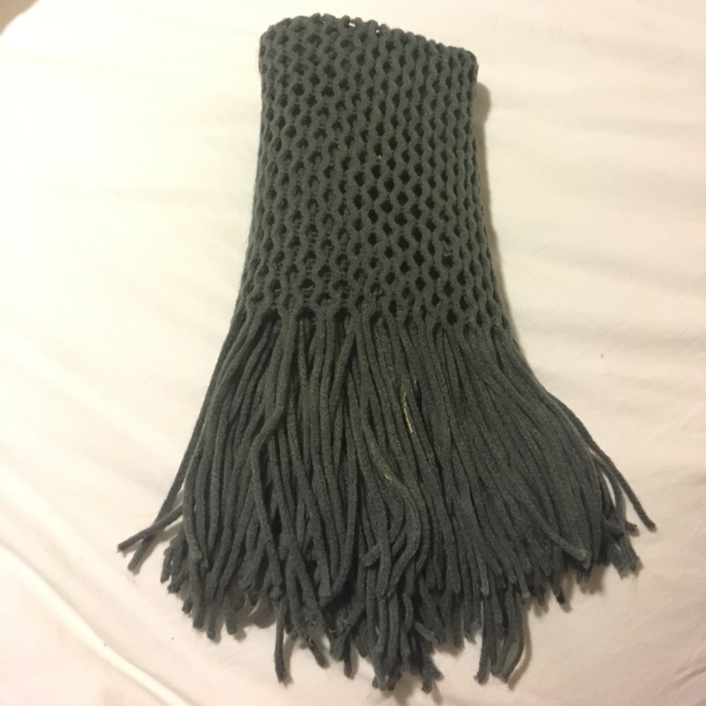 Infinity fringe scarf