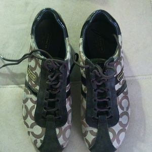 Size 8 in woman's Coach Shoes