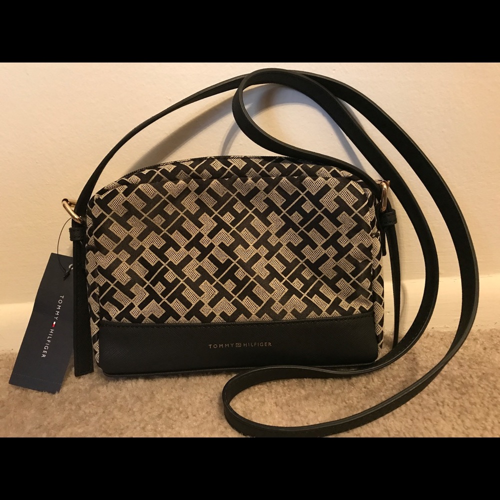 NWT Tommy Hilfiger Crossbody Purse Bag Black Tan