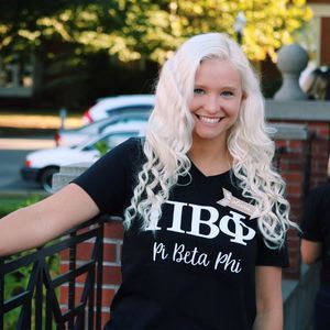 Meet your Posher, Olivia