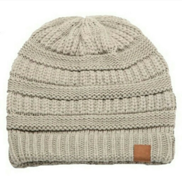New Basic Beanie hat - Picture 1 of 1