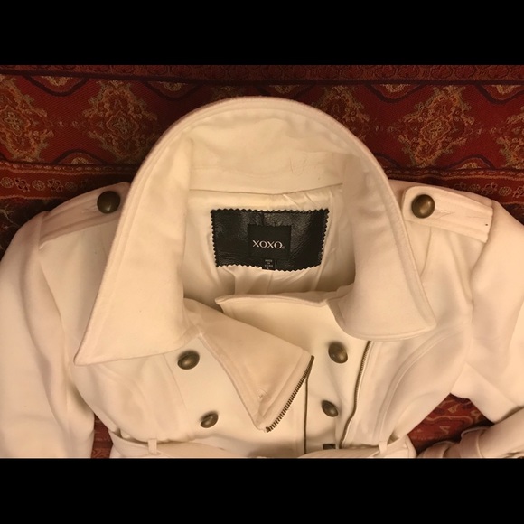 ❄️Winter White XOXO Peacoat❄️ - Picture 3 of 3