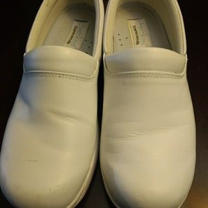 Cherokee Sz10 white Nurse's Shoes VGUC
