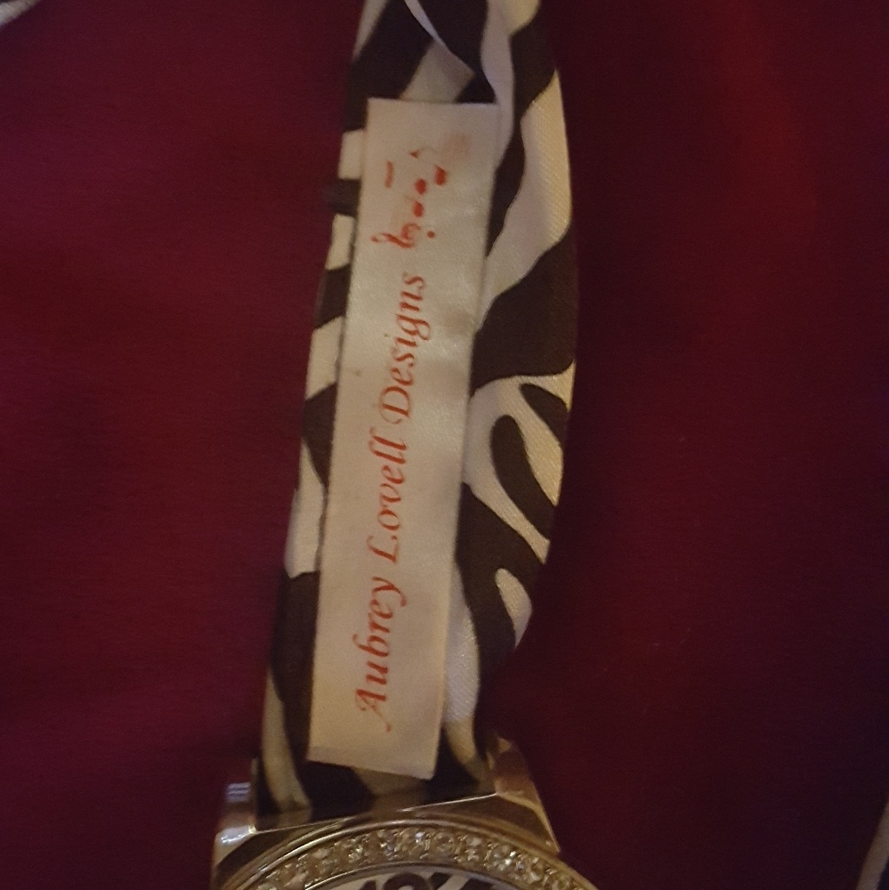 Watch - Picture 3 of 6