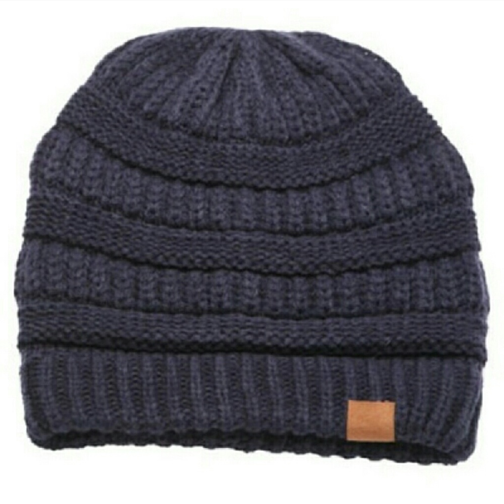 New Basic Beanie hat in Navy