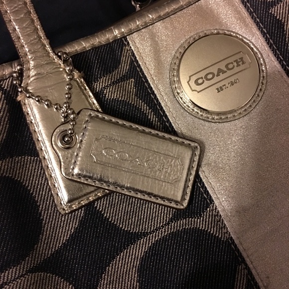 Coach Kisslock Framed Satchel - Picture 4 of 8