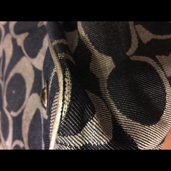 Coach Kisslock Framed Satchel - Picture 3 of 8