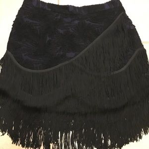 Rebecca Minkoff navy/black embroidered skirt Sz 4