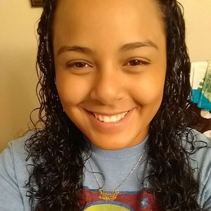 Meet your Posher, Kassandra