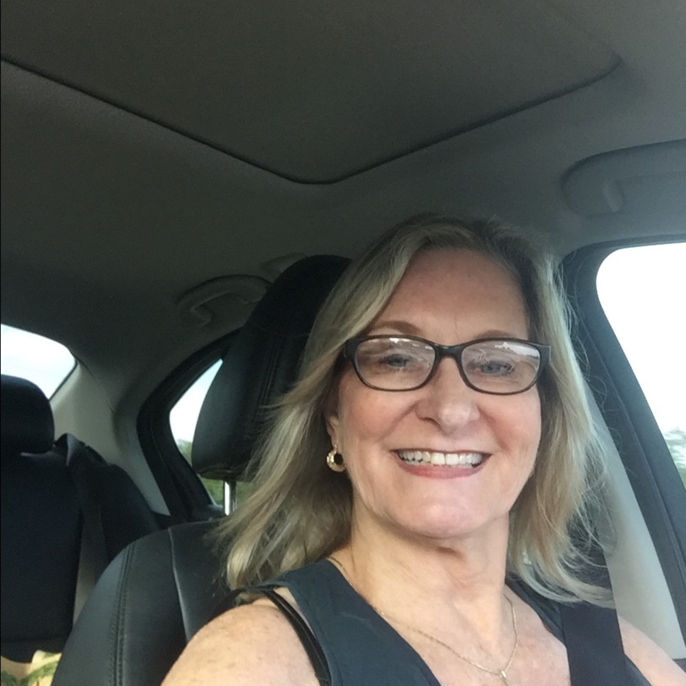 Meet your Posher, Linda