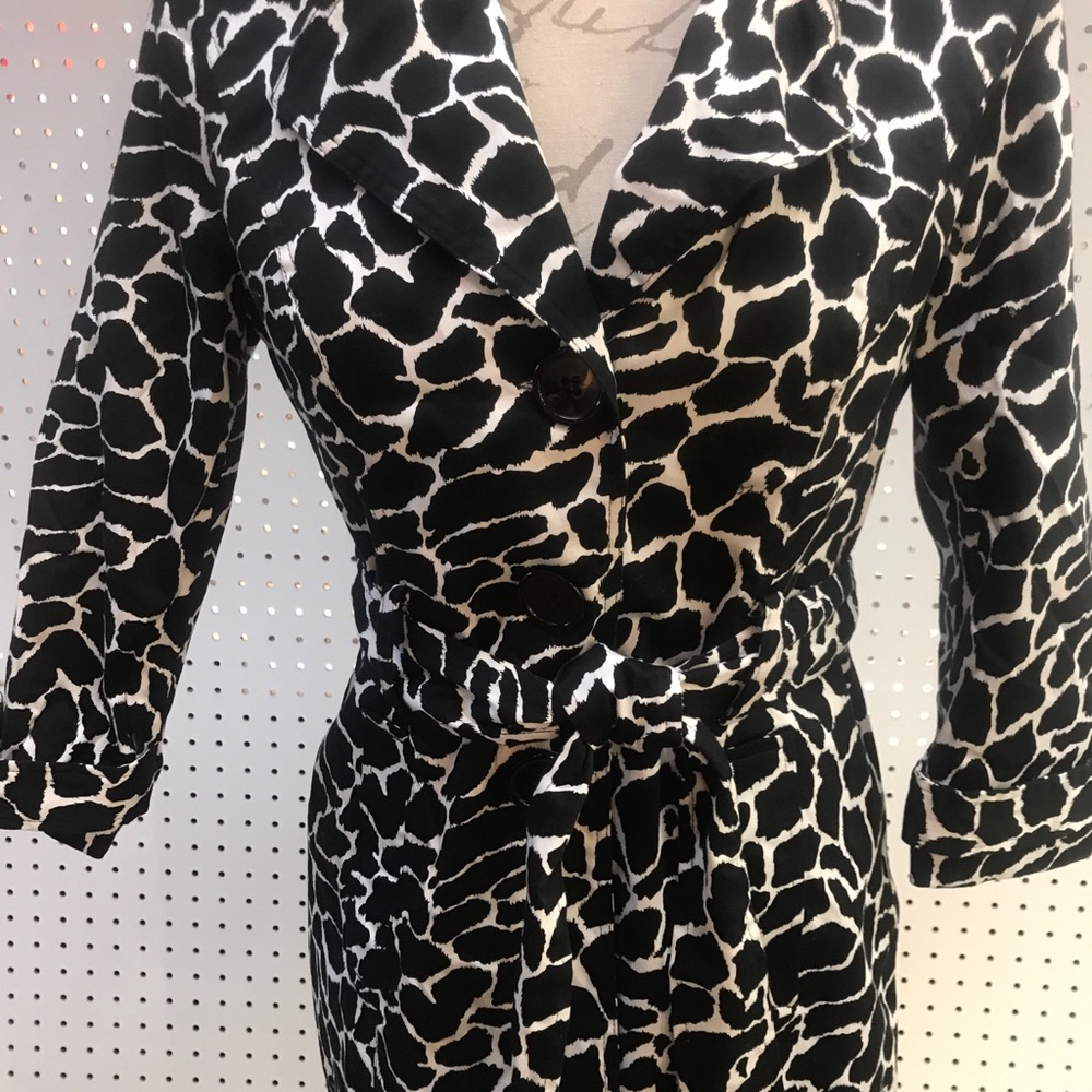 Forever 21 trench coat size medium - Picture 3 of 7