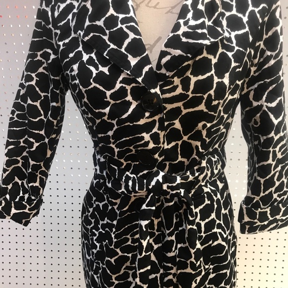 Forever 21 trench coat size medium - Picture 3 of 7