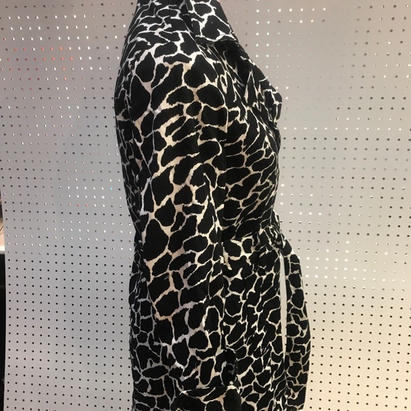 Forever 21 trench coat size medium - Picture 5 of 7