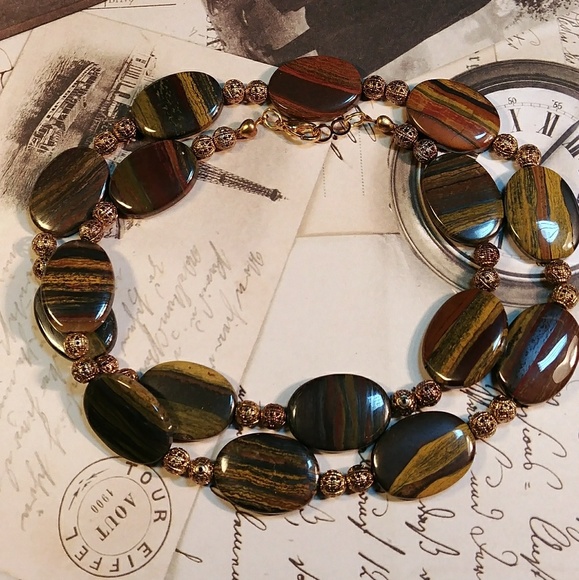 #0160 Tiger Iron Gold Necklace - Picture 2 of 3